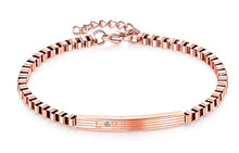 Carica l'immagine nel visualizzatore di Gallery, Bracciale Maglia veneziana quadrata Love